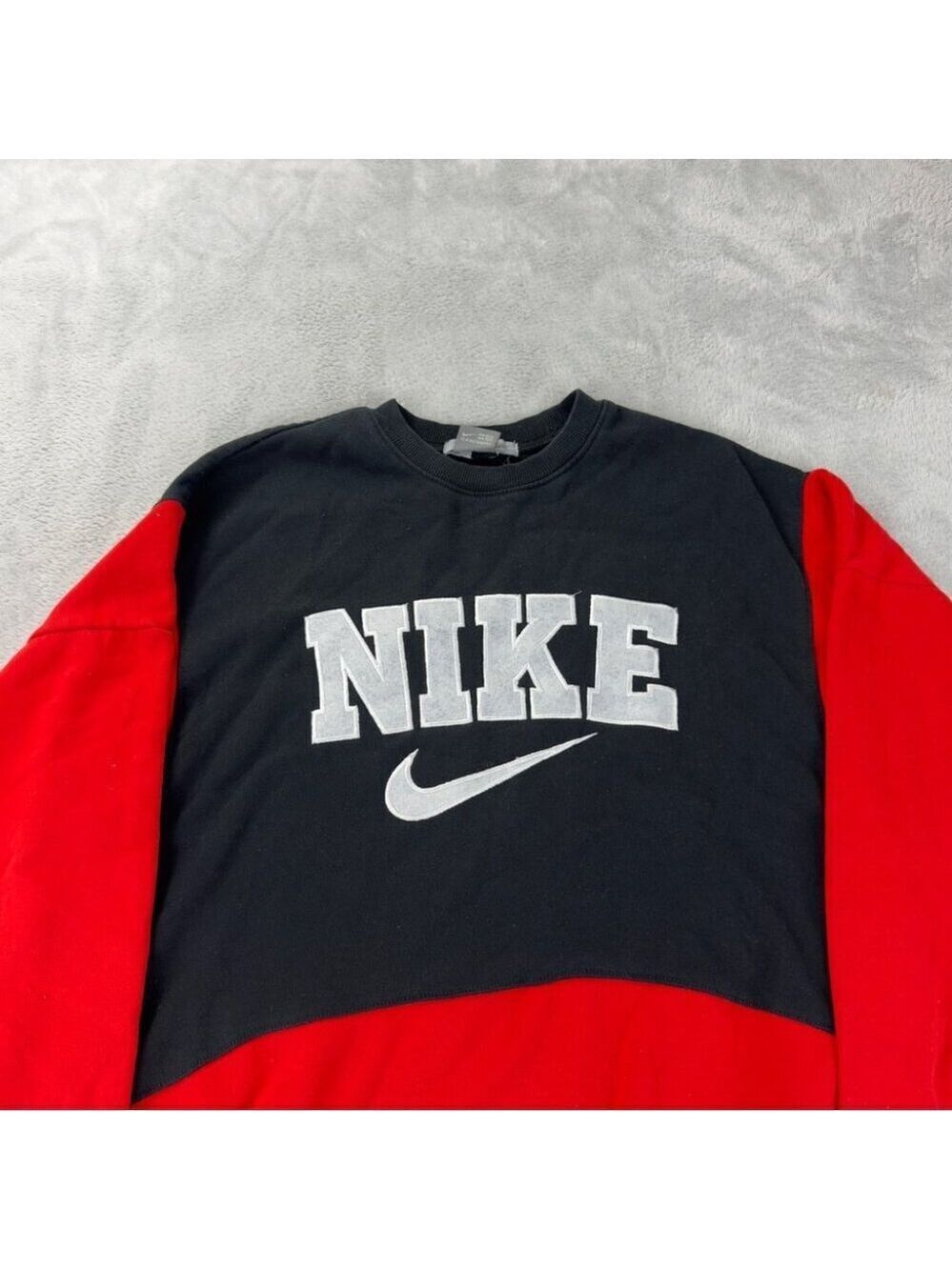 Nike Rework Men's Size Large Red/Black Fleece Lined Crewneck Long Sleeve Sweater - Picture 4 of 8